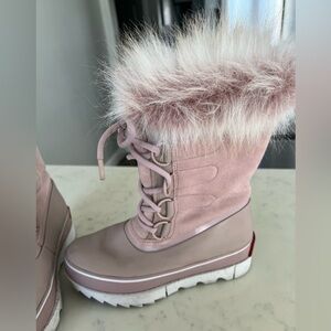 Sorel Joan of Arctic Next Snow boots size 7 good condition